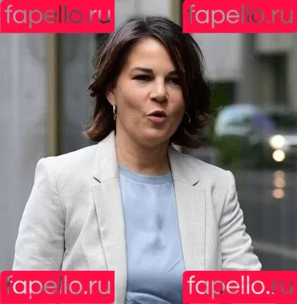 Annalena Baerbock / abaerbock Onlyfans Photo Gallery 