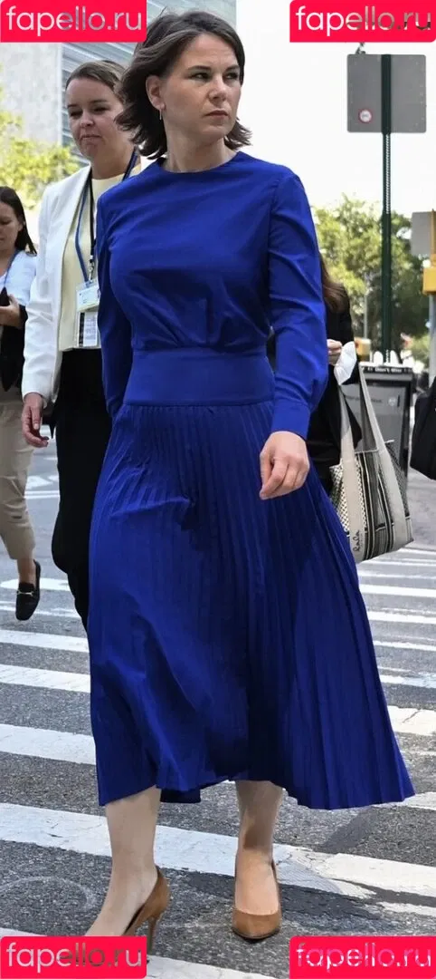 Annalena Baerbock / abaerbock Onlyfans Photo Gallery 