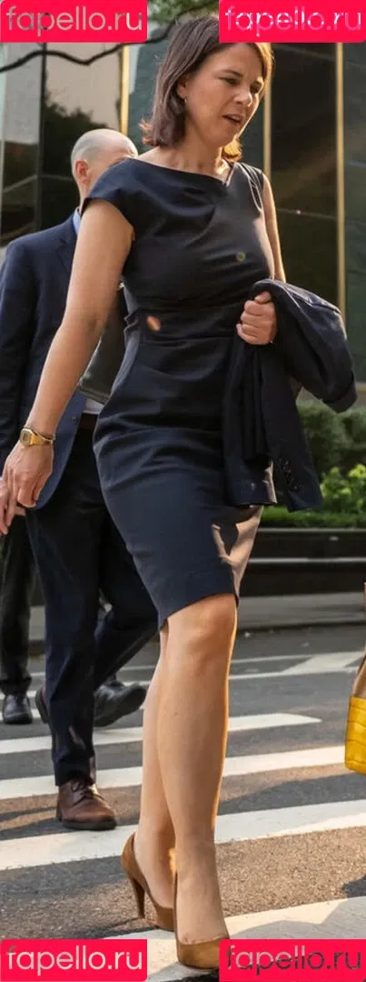 Annalena Baerbock / abaerbock Onlyfans Photo Gallery 