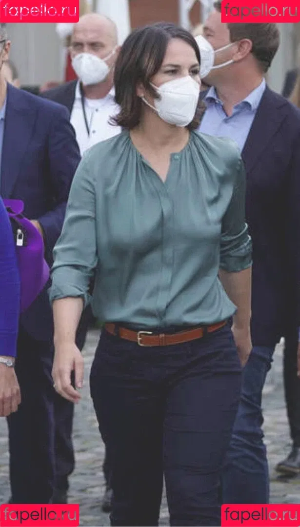 Annalena Baerbock / abaerbock Onlyfans Photo Gallery 