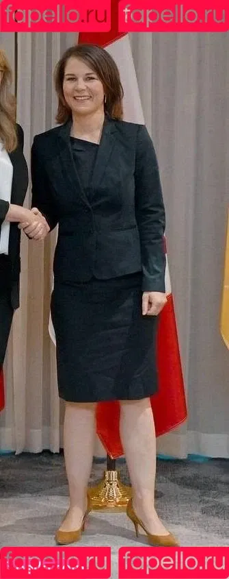 Annalena Baerbock / abaerbock Onlyfans Photo Gallery 