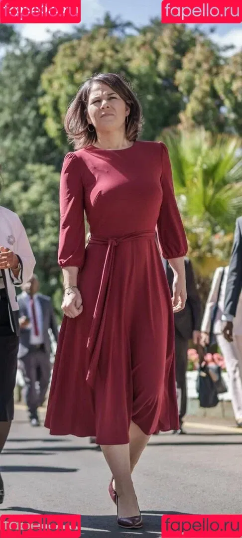 Annalena Baerbock / abaerbock Onlyfans Photo Gallery 