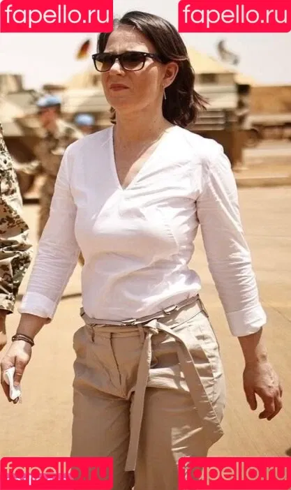 Annalena Baerbock / abaerbock Onlyfans Photo Gallery 