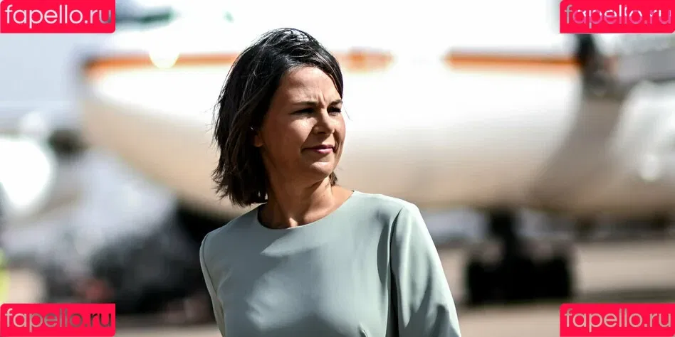 Annalena Baerbock / abaerbock Onlyfans Photo Gallery 