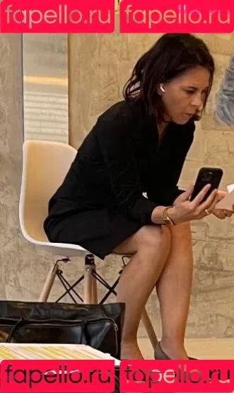 Annalena Baerbock / abaerbock Onlyfans Photo Gallery 