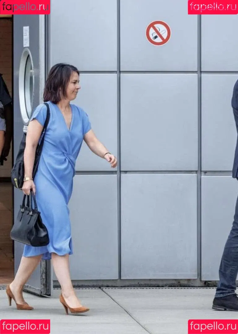 Annalena Baerbock / abaerbock Onlyfans Photo Gallery 