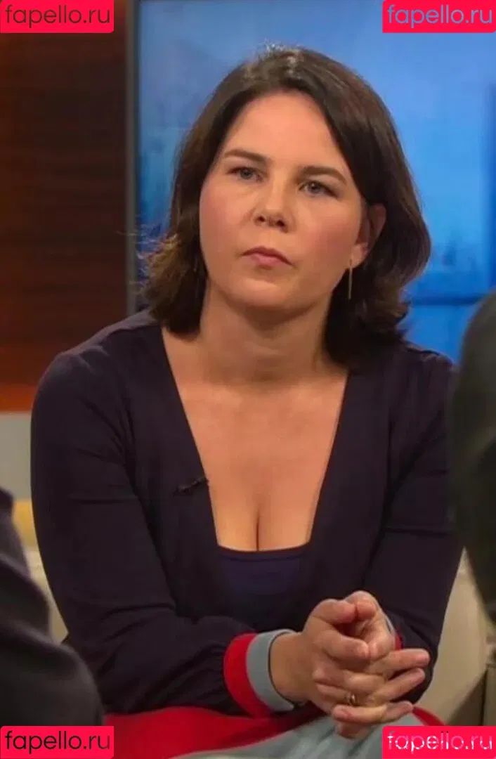 Annalena Baerbock / abaerbock Onlyfans Photo Gallery 