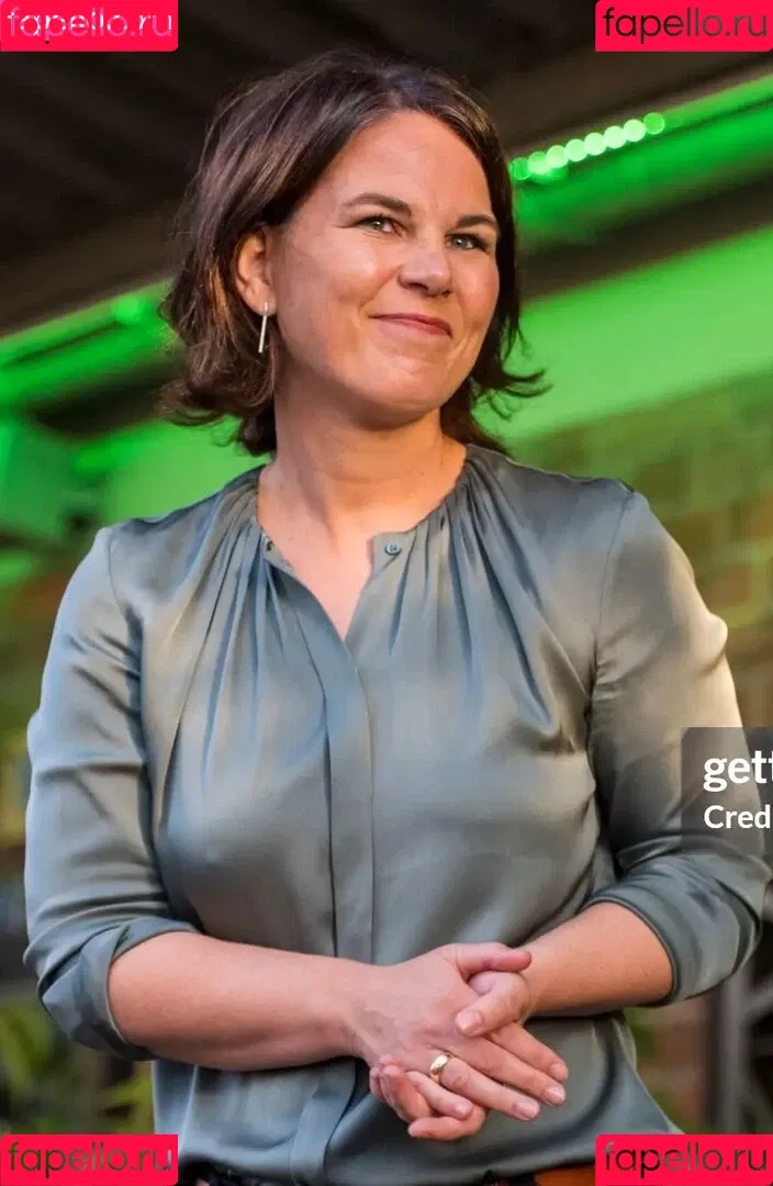 Annalena Baerbock / abaerbock Onlyfans Photo Gallery 