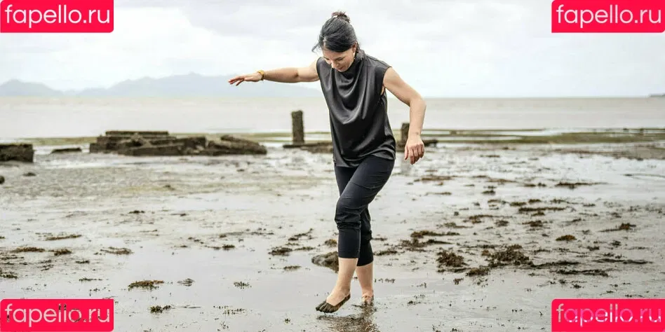 Annalena Baerbock / abaerbock Onlyfans Photo Gallery 