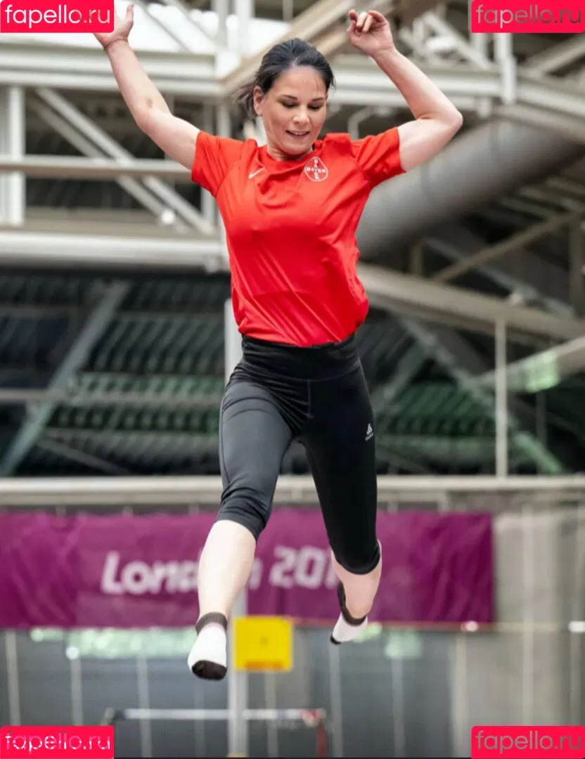 Annalena Baerbock / abaerbock Onlyfans Photo Gallery 