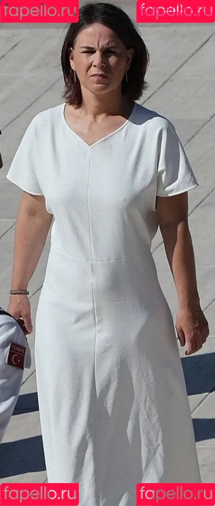 Annalena Baerbock / abaerbock Onlyfans Photo Gallery 