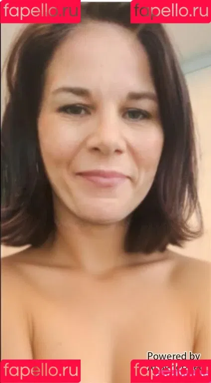 Annalena Baerbock / abaerbock Onlyfans Photo Gallery 