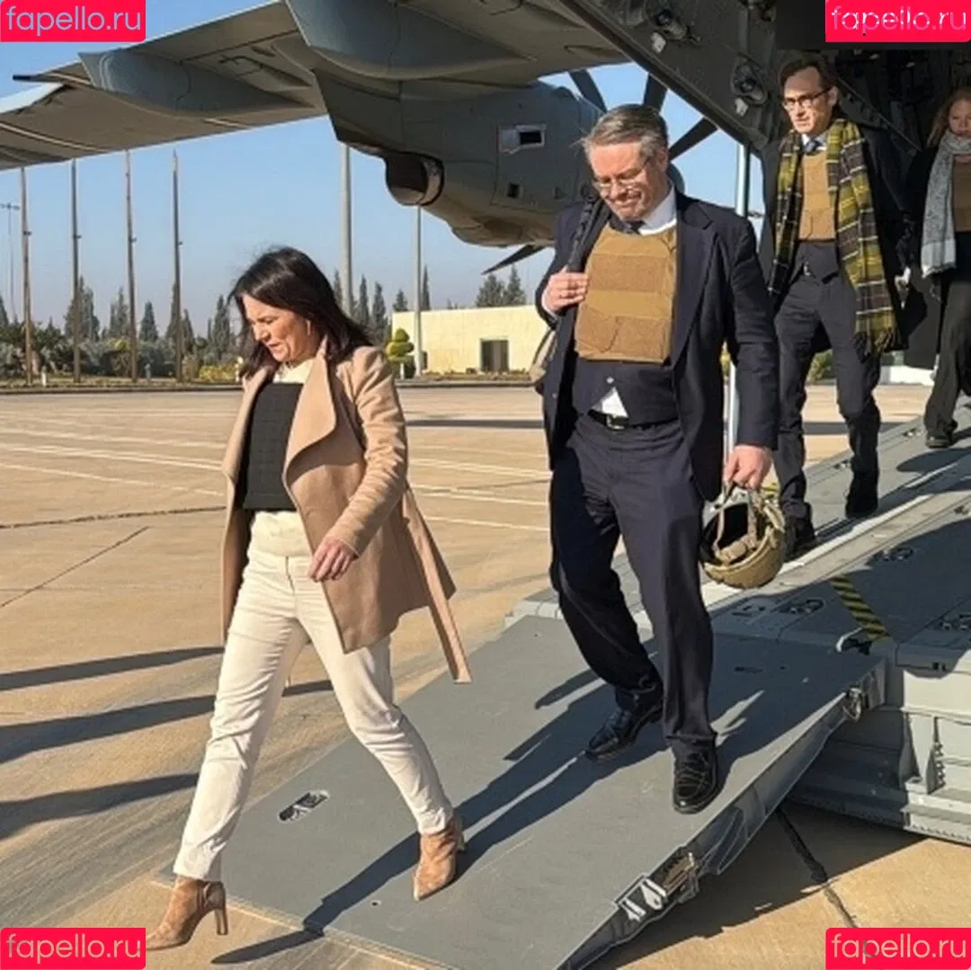 Annalena Baerbock / abaerbock Onlyfans Photo Gallery 