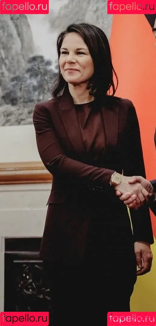 Annalena Baerbock / abaerbock Onlyfans Photo Gallery 