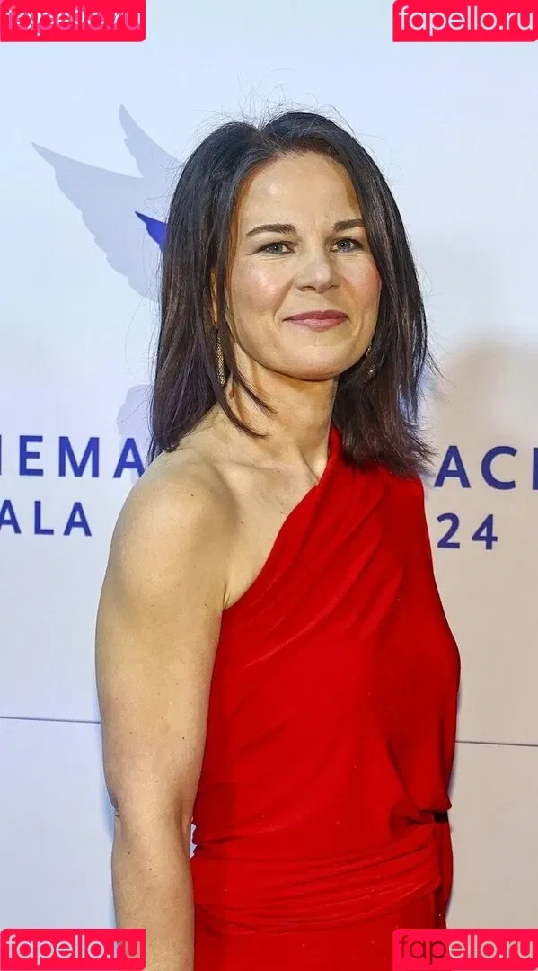 Annalena Baerbock / abaerbock Onlyfans Photo Gallery 