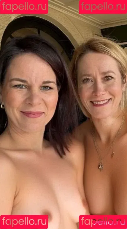 Annalena Baerbock / abaerbock Onlyfans Photo Gallery 