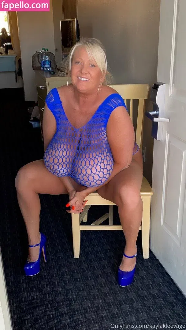 kaylakleevage / the_real_kayla_kleevage Onlyfans Photo Gallery 