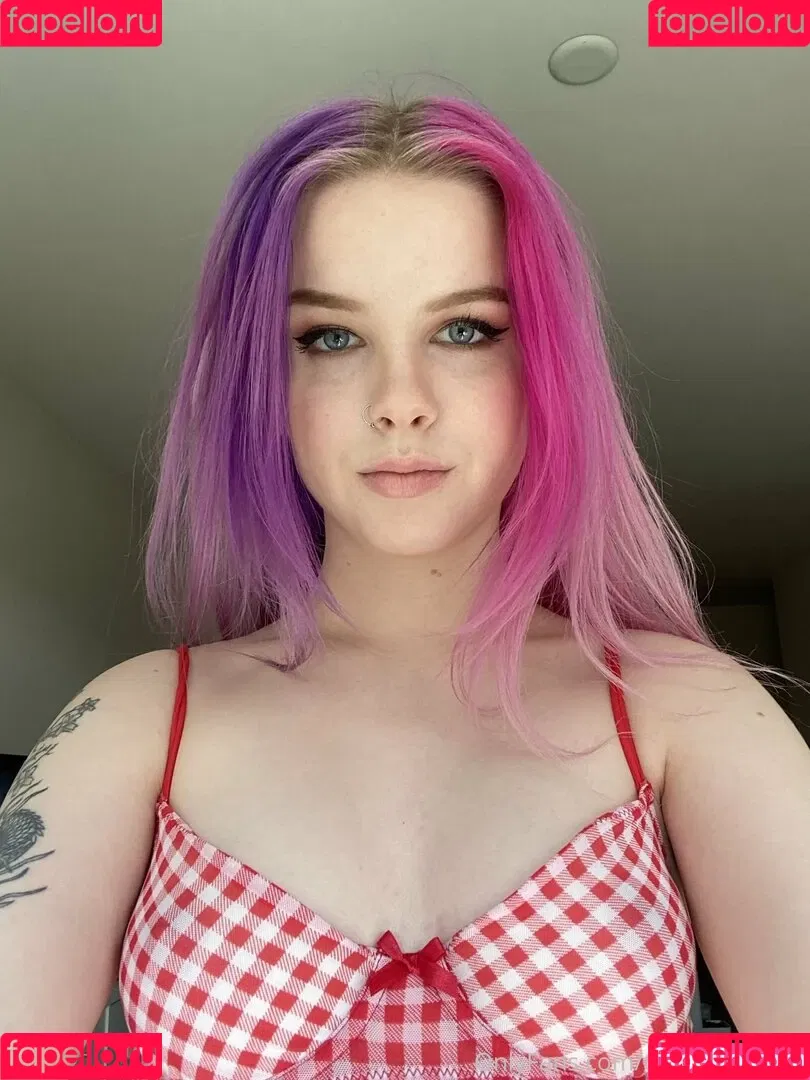 TheSirenSilver / Thesilvermoon / meowmoonxo / silvermoonlive Onlyfans Photo Gallery 