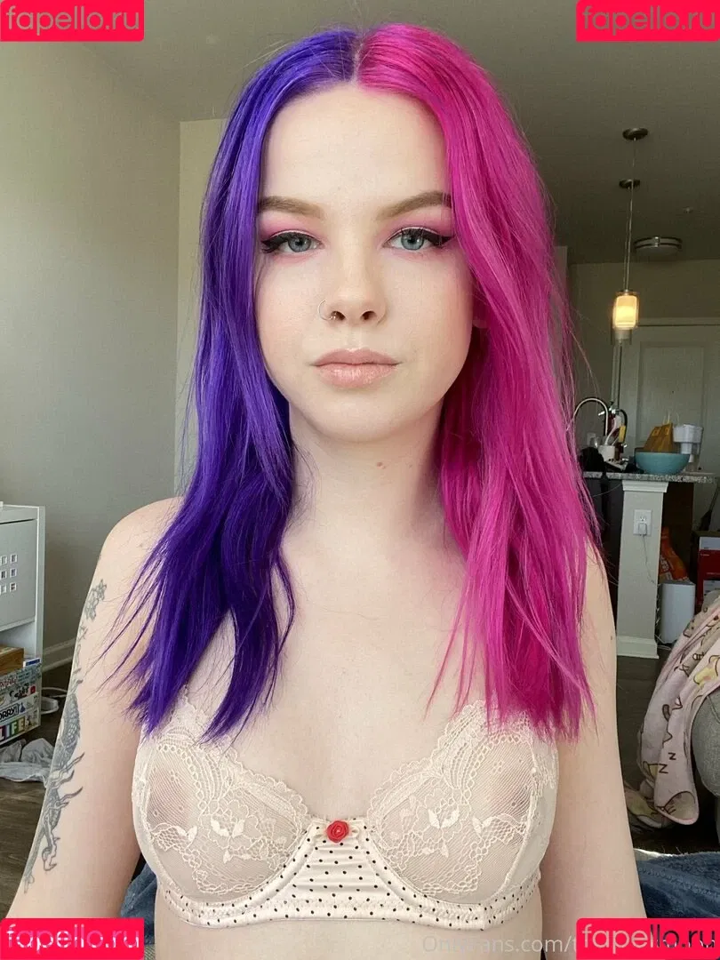 TheSirenSilver / Thesilvermoon / meowmoonxo / silvermoonlive Onlyfans Photo Gallery 