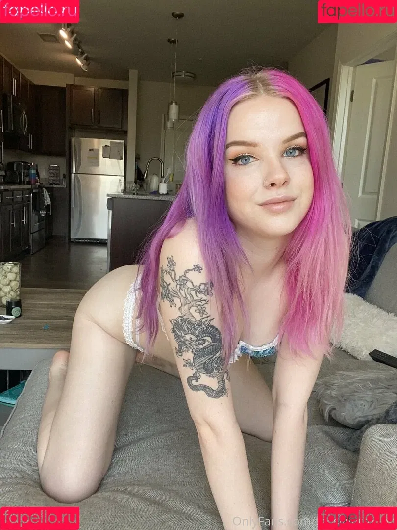 TheSirenSilver / Thesilvermoon / meowmoonxo / silvermoonlive Onlyfans Photo Gallery 
