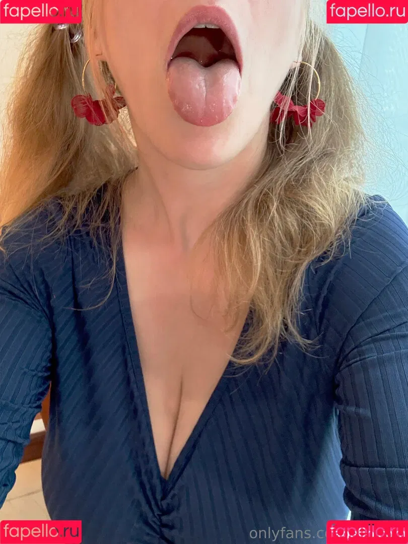 LilyKoti / https: / lilyannekot Onlyfans Photo Gallery 