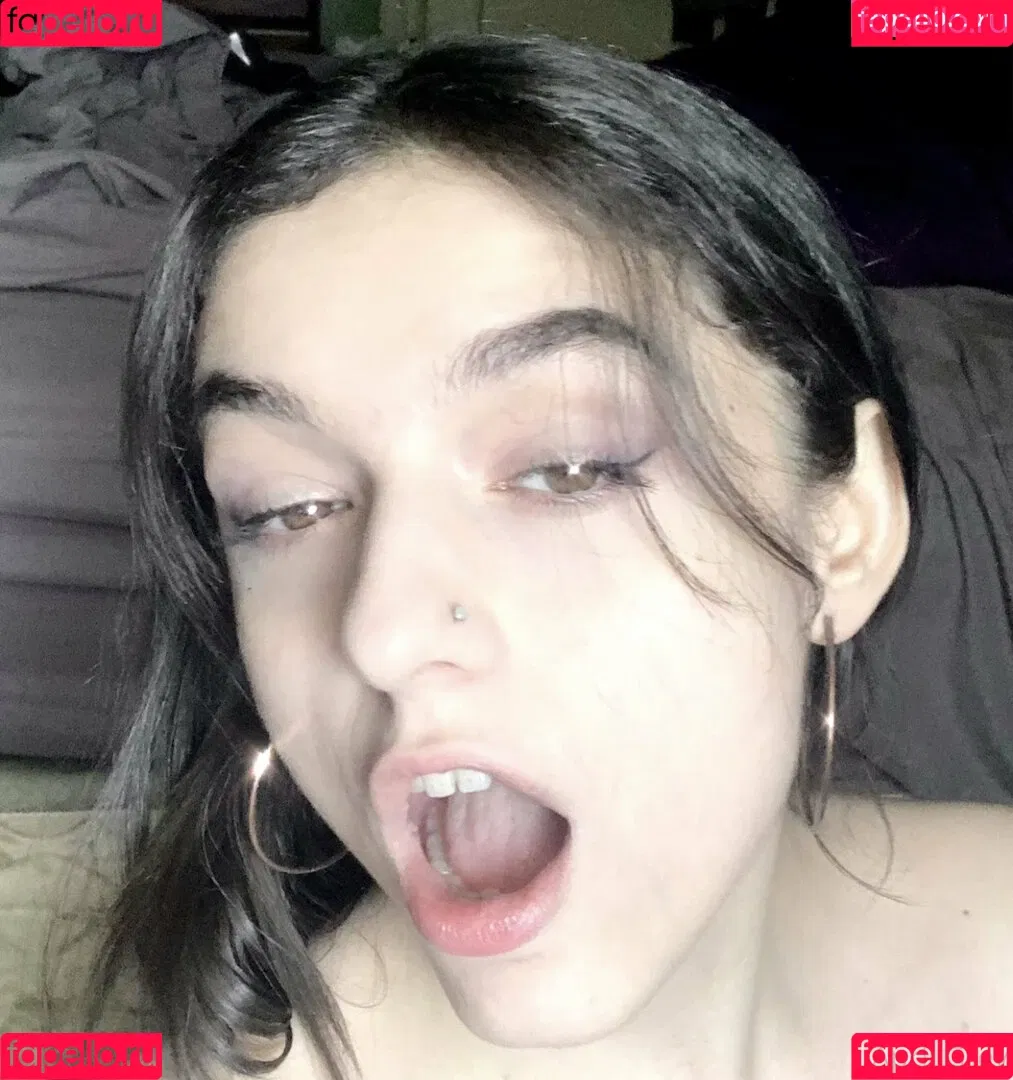 bunnygothic / moodillaa Onlyfans Photo Gallery 