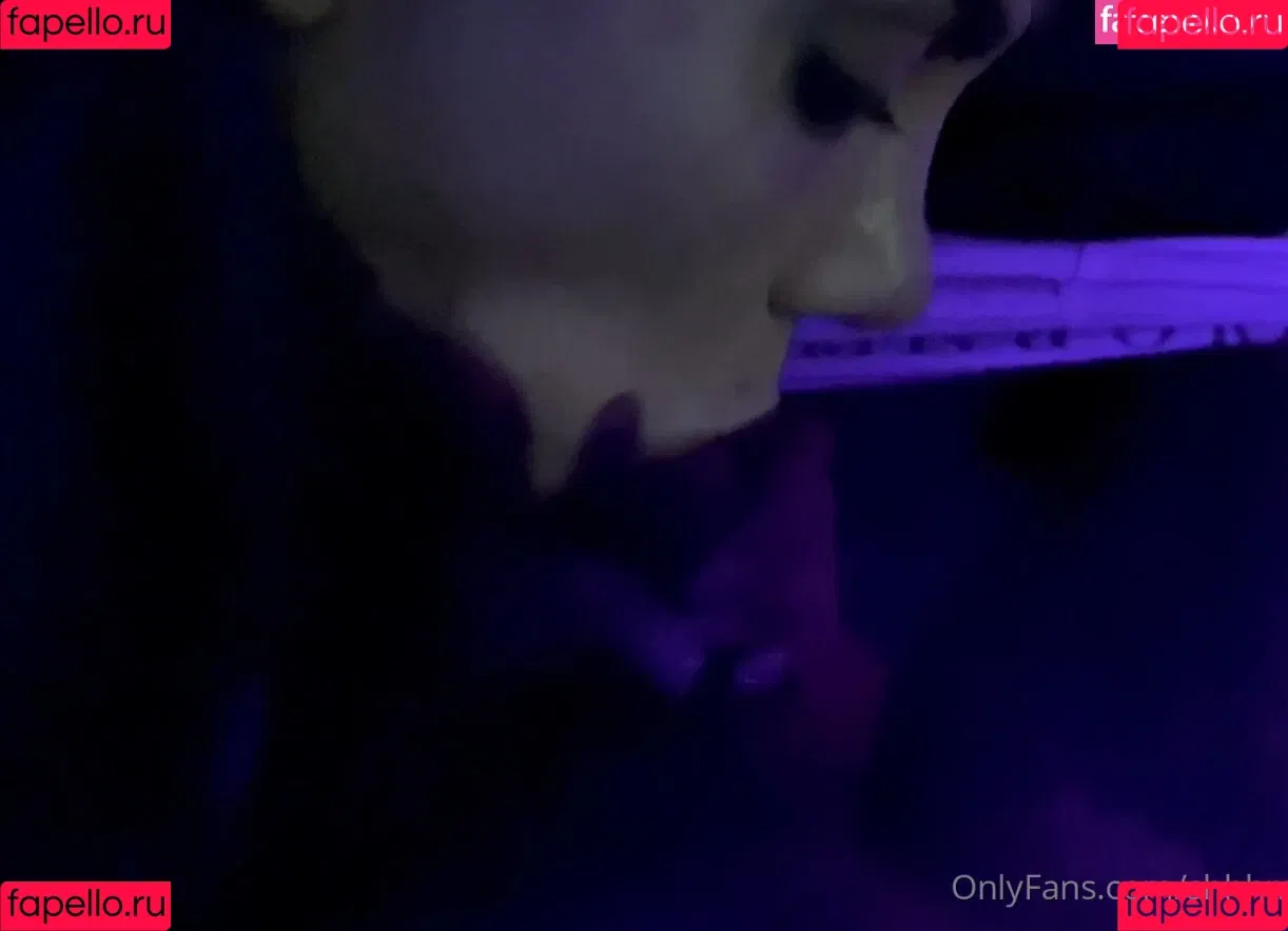 Mia Madisson / shhhmadisson Onlyfans Photo Gallery 