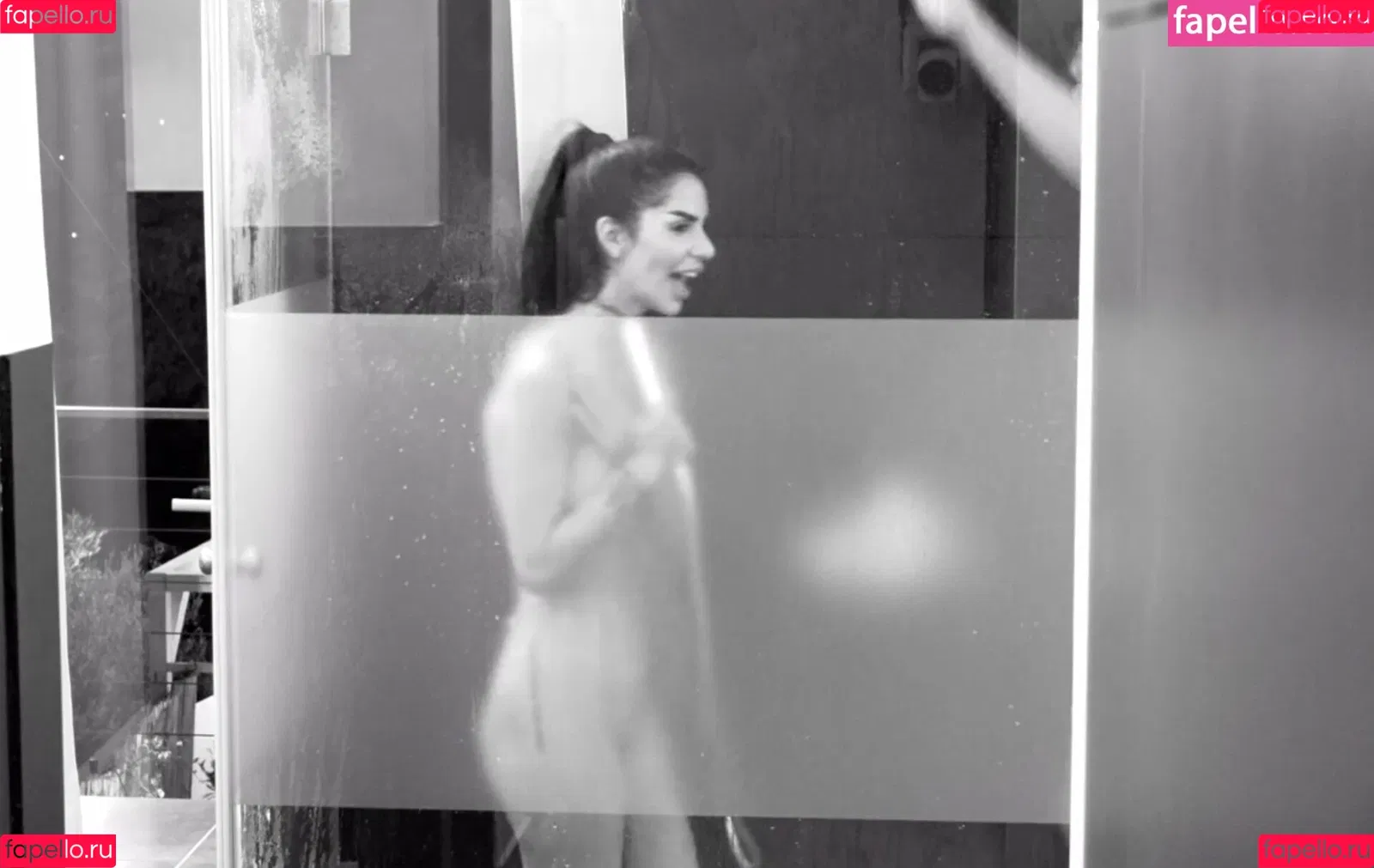 Mia Madisson / shhhmadisson Onlyfans Photo Gallery 