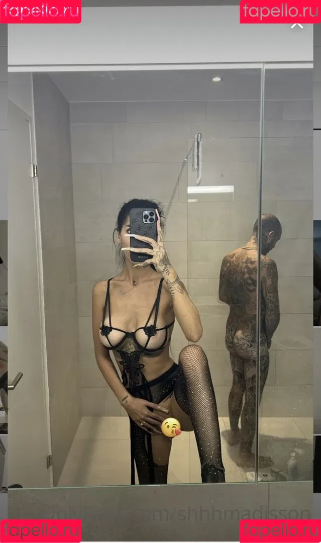 Mia Madisson / shhhmadisson Onlyfans Photo Gallery 