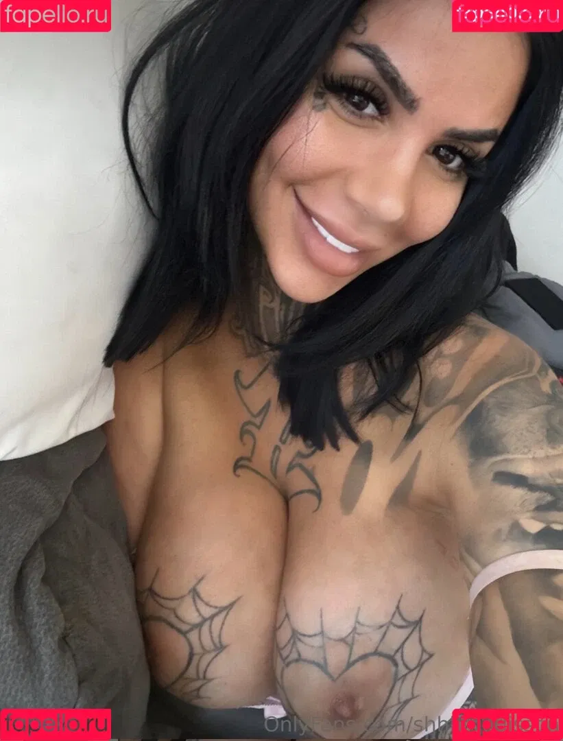 Mia Madisson / shhhmadisson Onlyfans Photo Gallery 