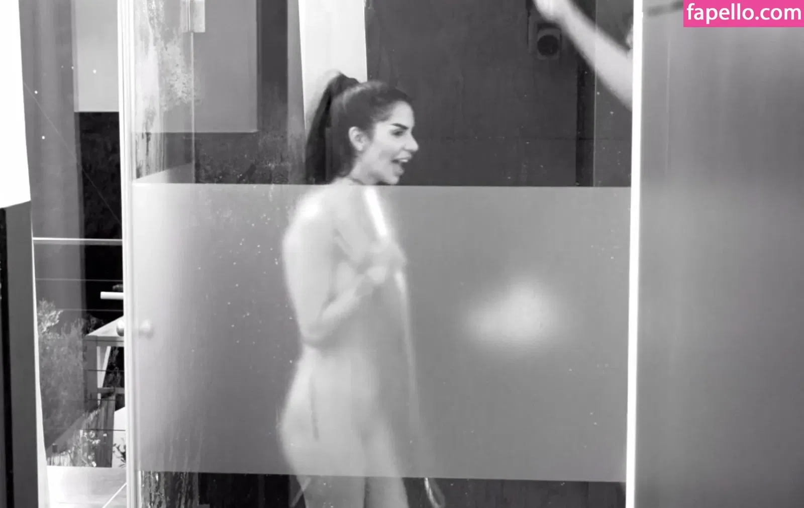 Mia Madisson / shhhmadisson Onlyfans Photo Gallery 