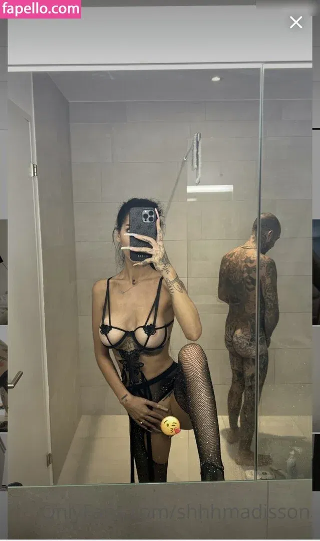 Mia Madisson / shhhmadisson Onlyfans Photo Gallery 