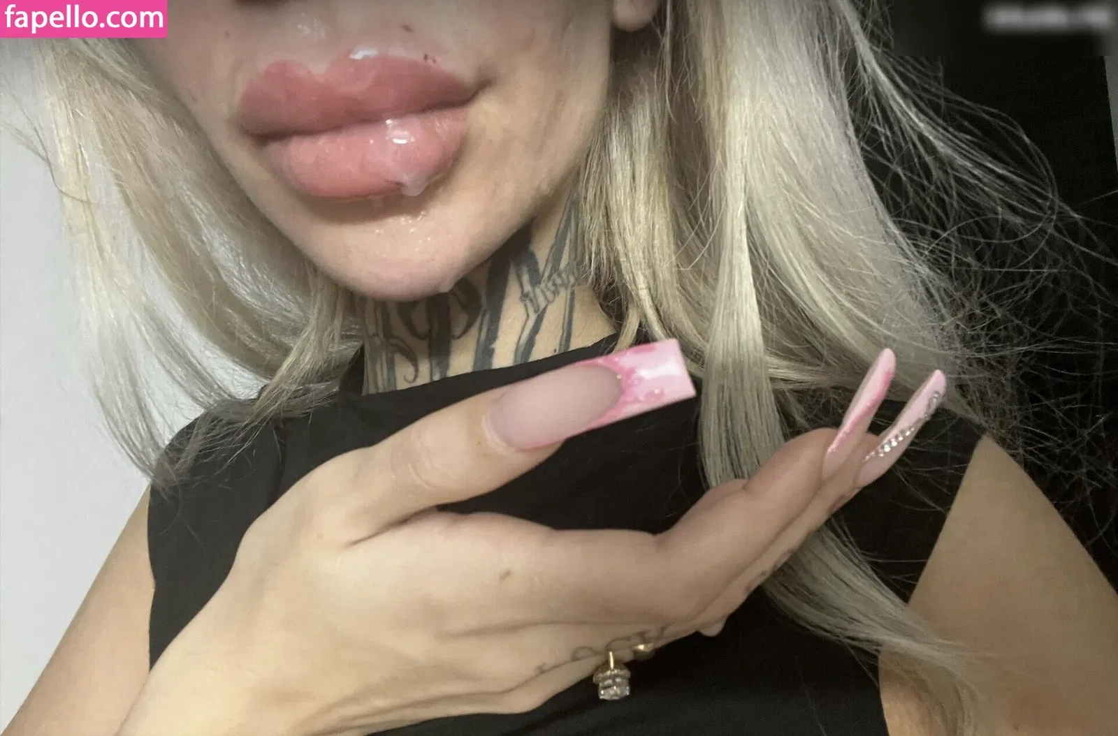 Mia Madisson / shhhmadisson Onlyfans Photo Gallery 