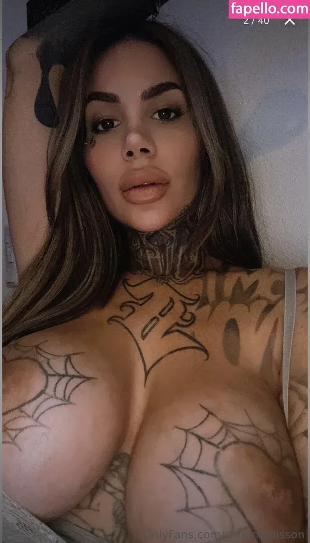 Mia Madisson / shhhmadisson Onlyfans Photo Gallery 