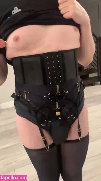 Sneaky / sneakylol Onlyfans Photo Gallery 