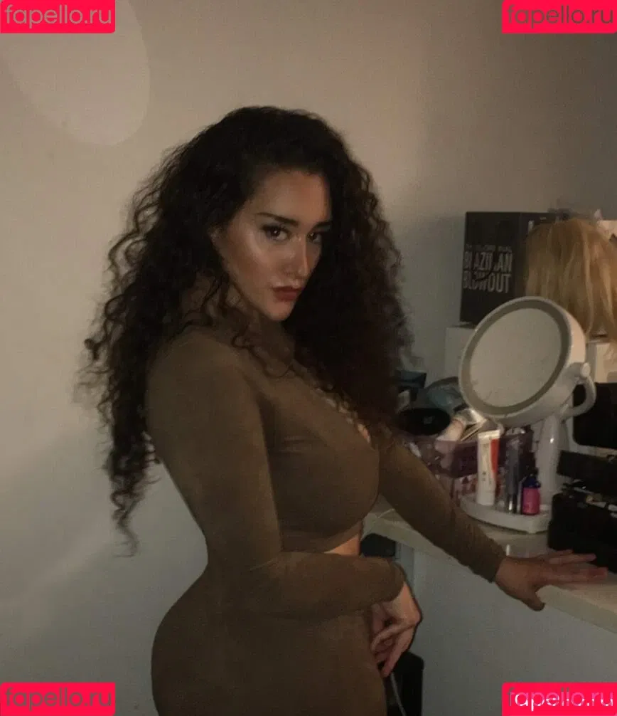 Olivia Hailey / livhailey / oliviahaley Onlyfans Photo Gallery 