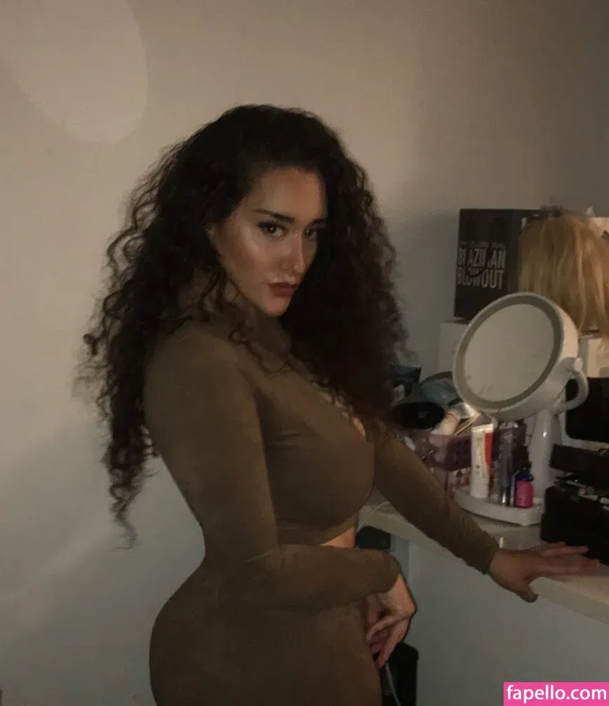 Olivia Hailey / livhailey / oliviahaley Onlyfans Photo Gallery 