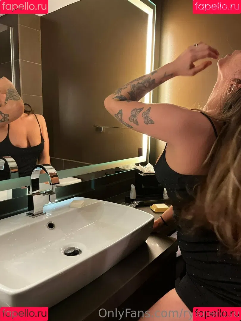 ryalierose / rylierose_xo Onlyfans Photo Gallery 
