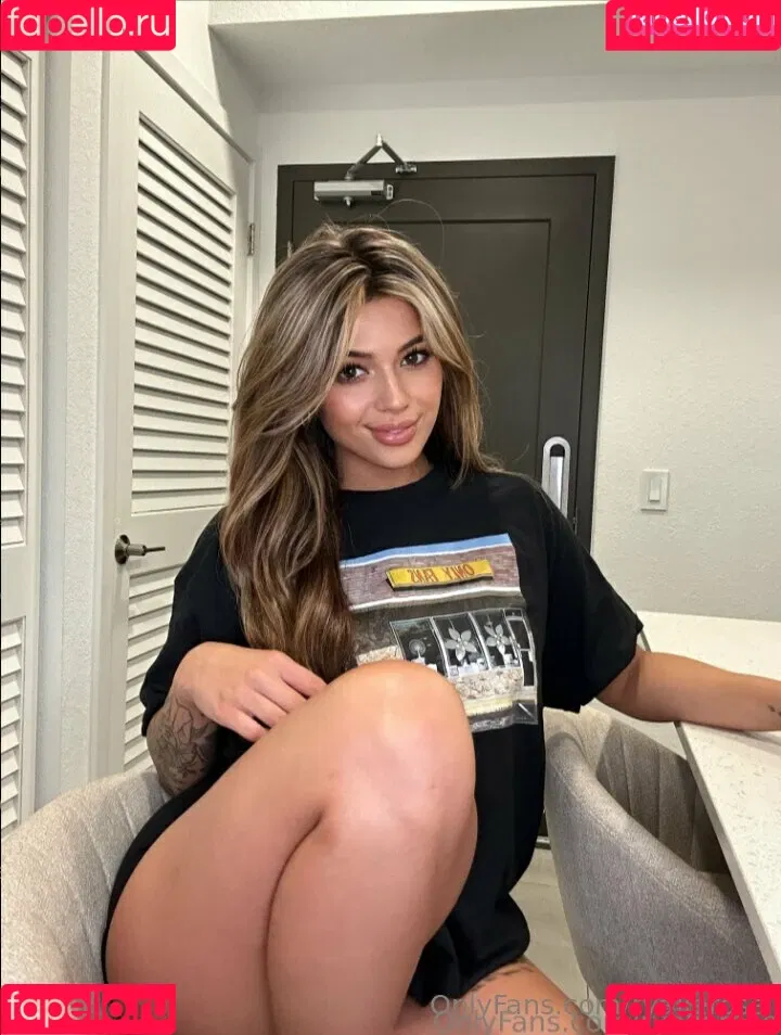 ryalierose / rylierose_xo Onlyfans Photo Gallery 