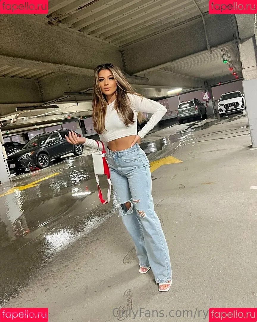 ryalierose / rylierose_xo Onlyfans Photo Gallery 