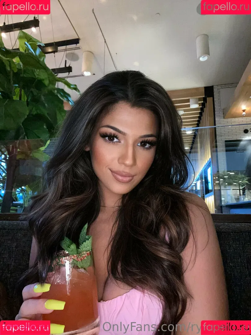 ryalierose / rylierose_xo Onlyfans Photo Gallery 