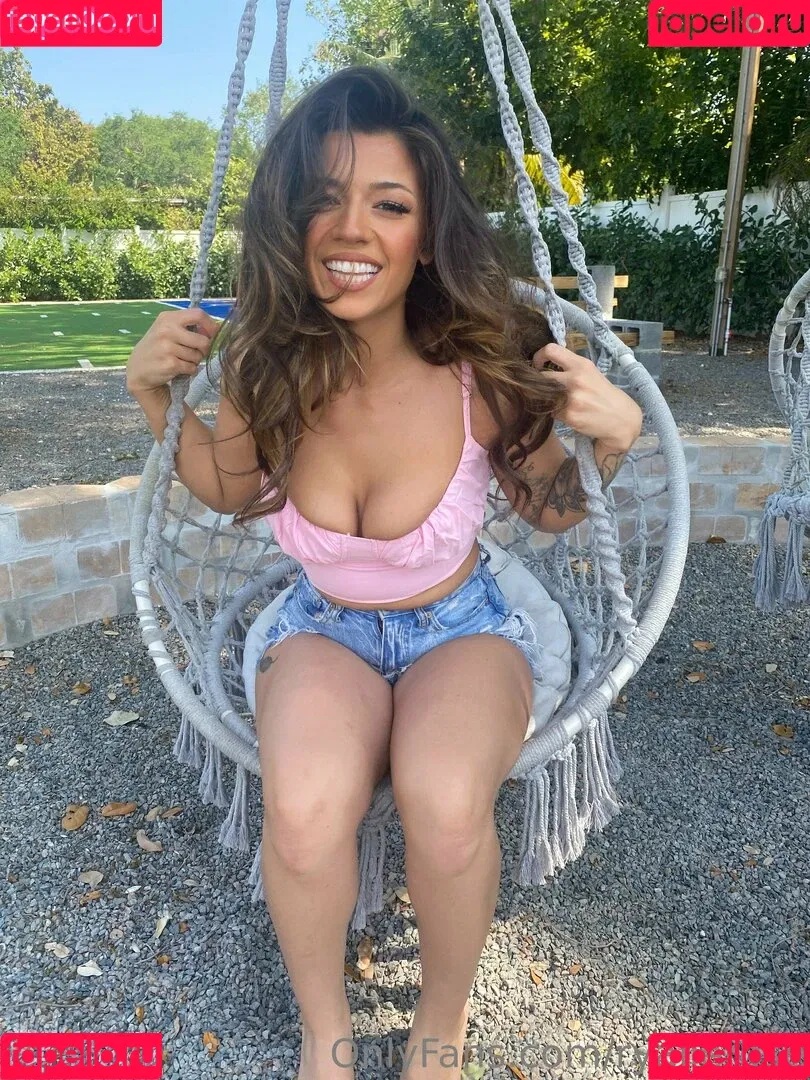 ryalierose / rylierose_xo Onlyfans Photo Gallery 