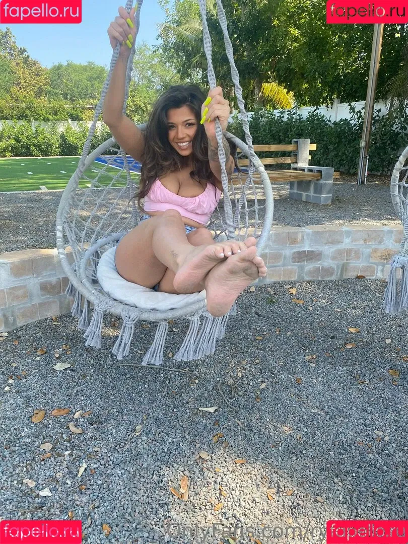 ryalierose / rylierose_xo Onlyfans Photo Gallery 
