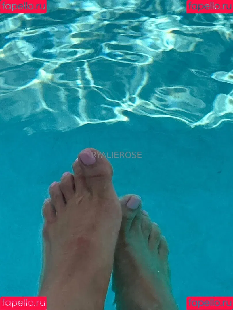 ryalierose / rylierose_xo Onlyfans Photo Gallery 