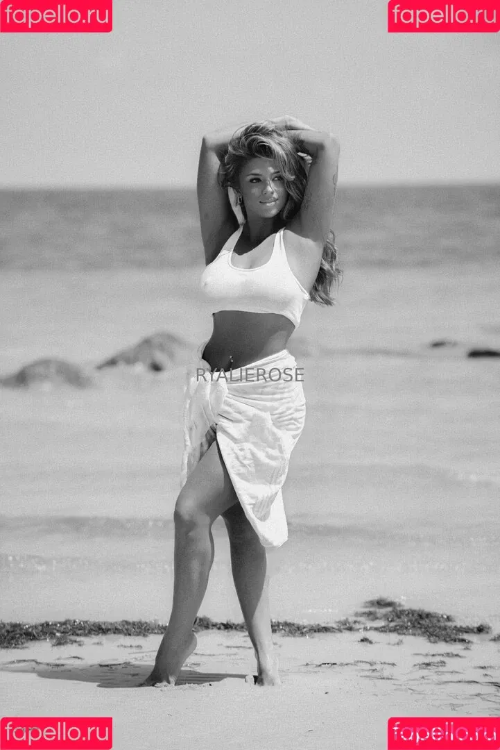 ryalierose / rylierose_xo Onlyfans Photo Gallery 