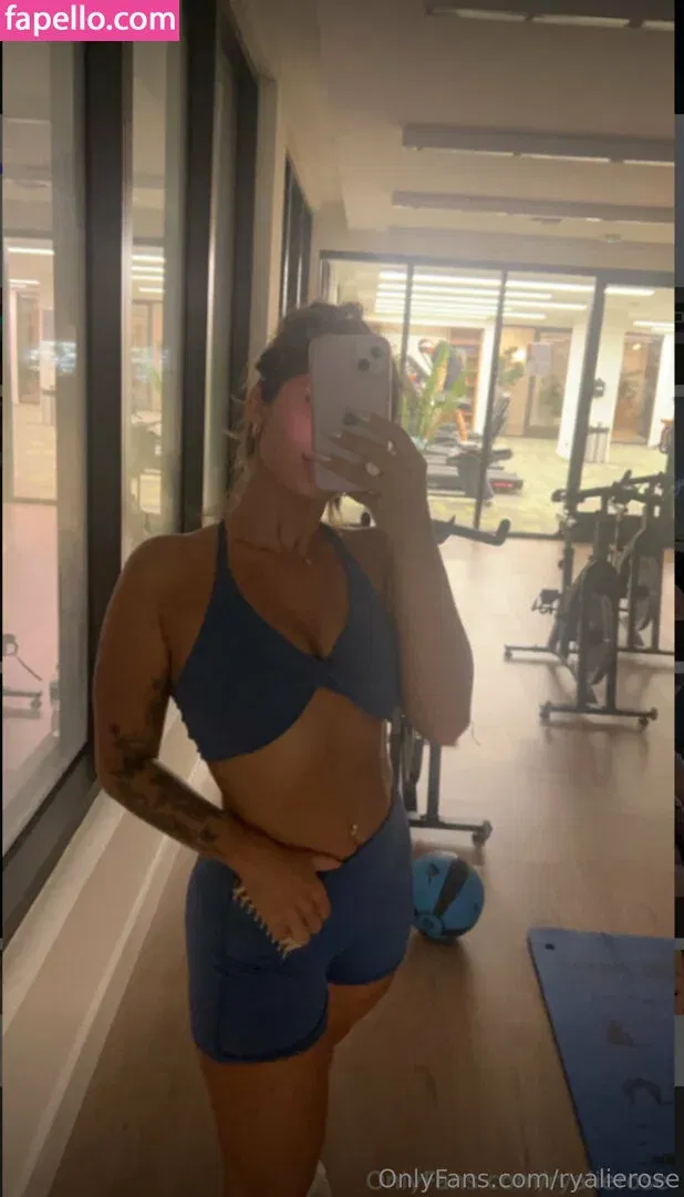 ryalierose / rylierose_xo Onlyfans Photo Gallery 