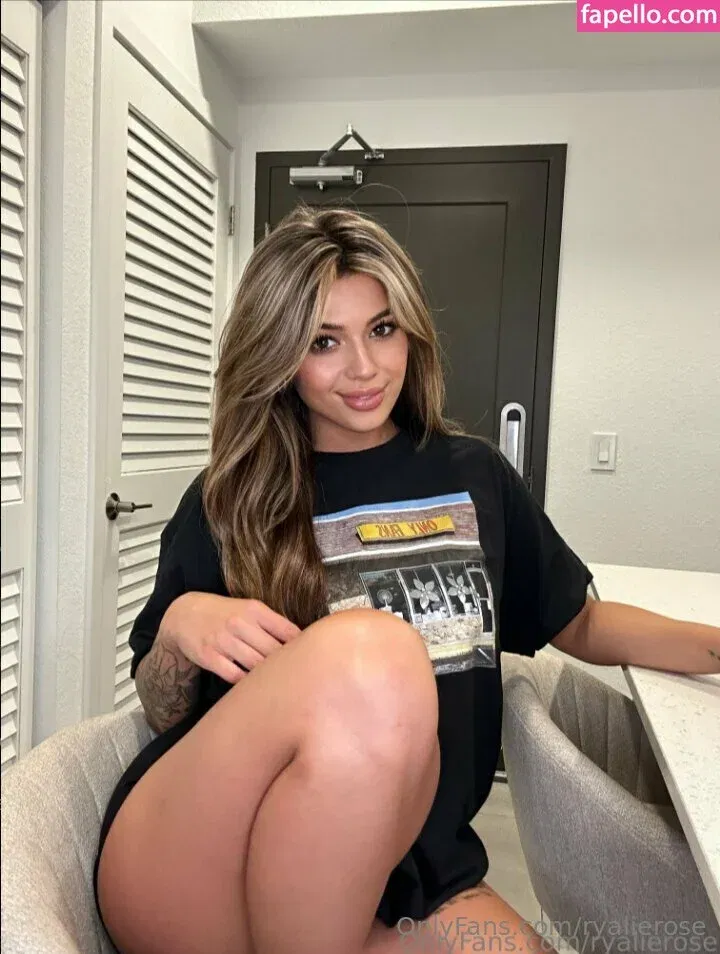 ryalierose / rylierose_xo Onlyfans Photo Gallery 