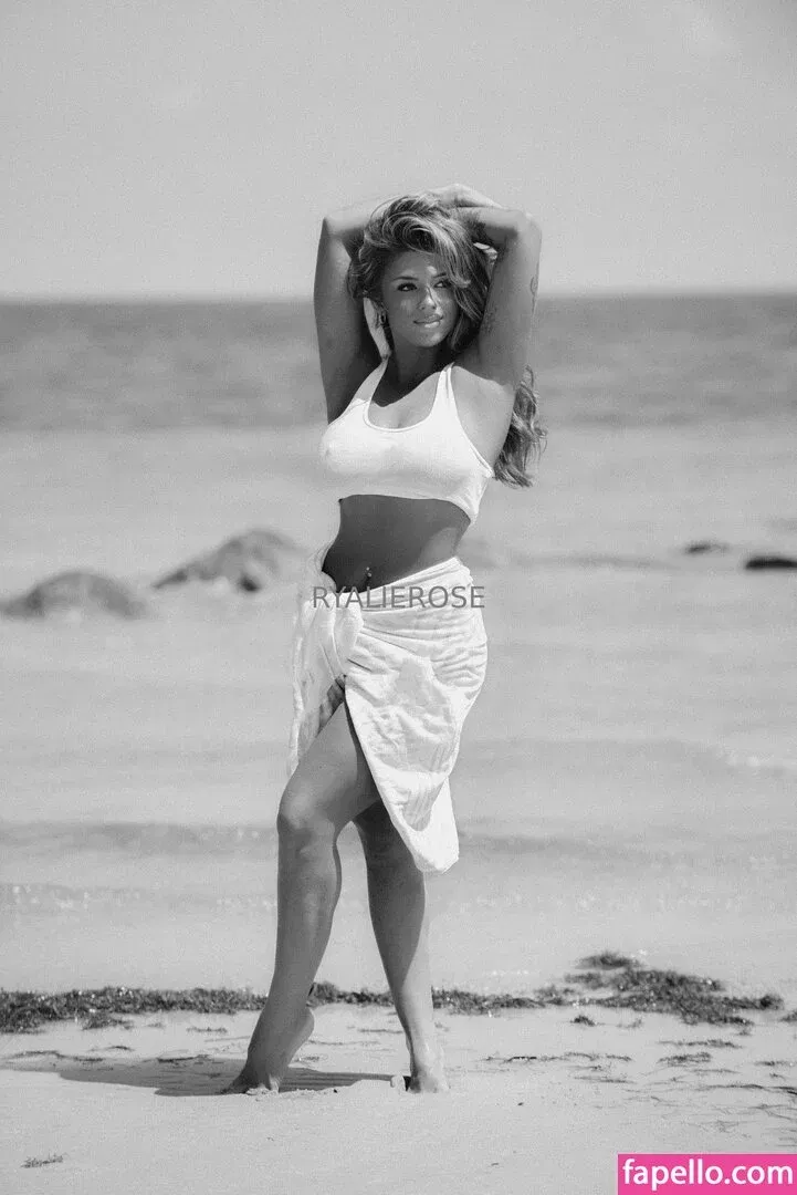 ryalierose / rylierose_xo Onlyfans Photo Gallery 