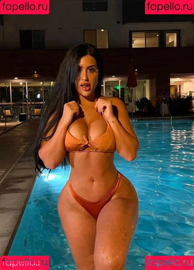 Danielle Pertusiello / daniellalynnnn / thedaniellalynn Onlyfans Photo Gallery 