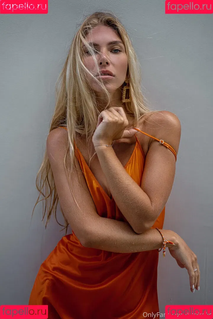 Krystal Boyd / anjelica_abby / kapitolin Onlyfans Photo Gallery 